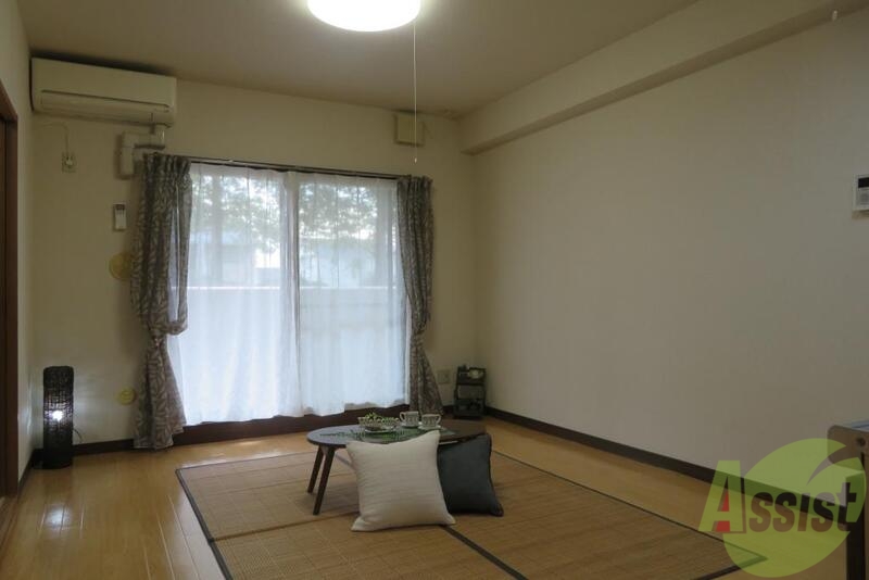 居室・リビング　リビングダイニングにインテリアを置くとこんなイメージですね