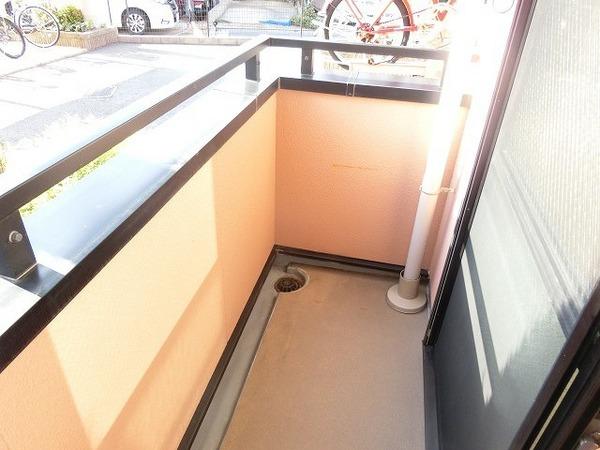 バルコニー　明るいバルコニー！