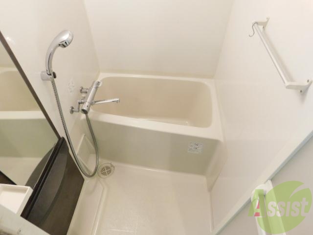 バス・シャワールーム　綺麗なお風呂ですね