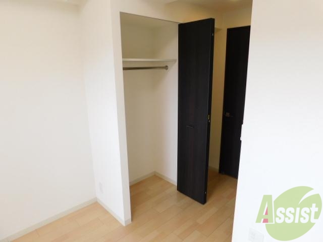 収納　大きなウォークインクロゼット