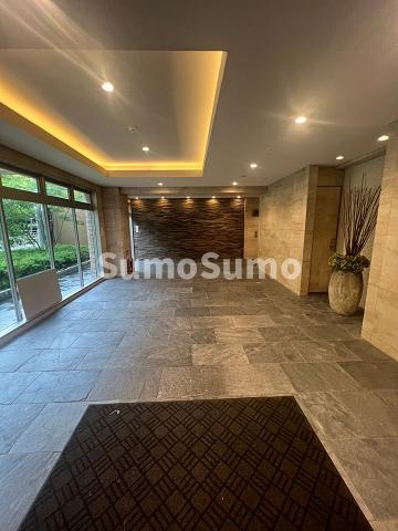 ロビー　建物の内部です