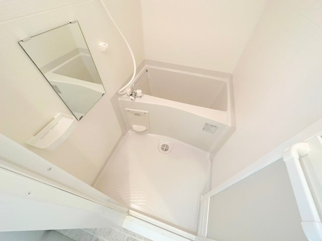 バス・シャワールーム　ゆったりと入るなら、お風呂とトイレとは別々が嬉しいですよね。