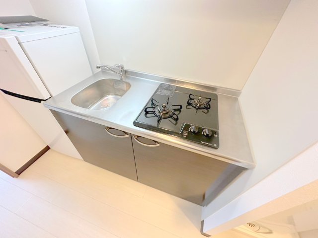 キッチン　オシャレなシステムキッチン。お料理好きには嬉しいですね。