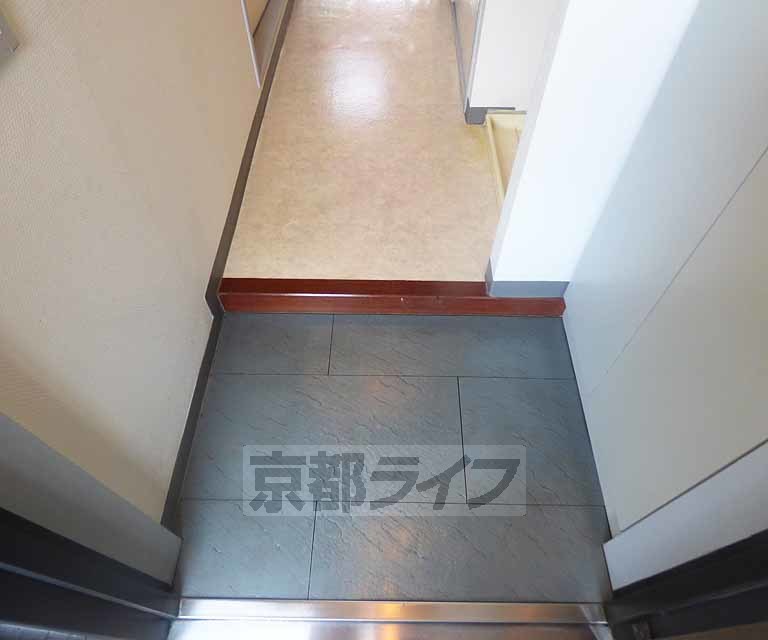 玄関　玄関です。