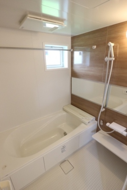 バス・シャワールーム　バスルーム