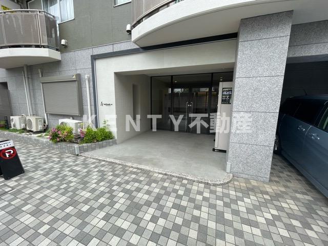 エントランス　建物の内部です