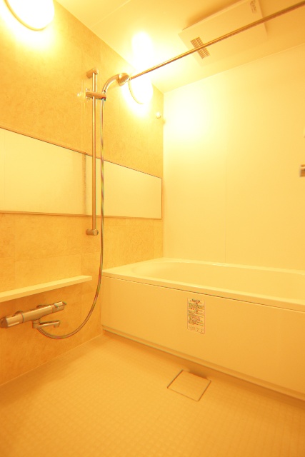 バス・シャワールーム　※別室の参考写真の為、現況優先です。