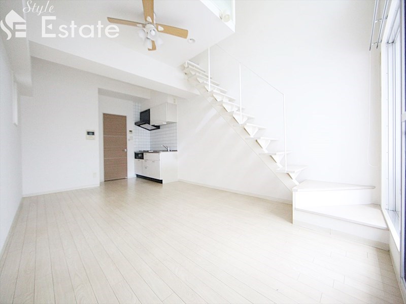 居室・リビング　内装