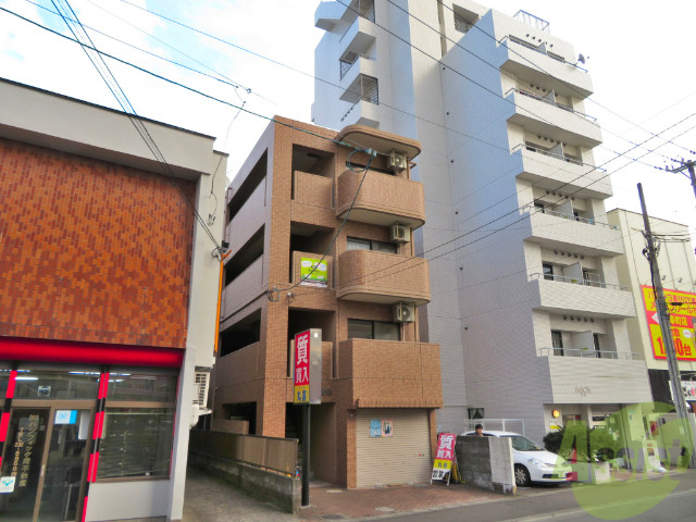 建物外観　宮城野区苦竹「フィオーレ壱番館」