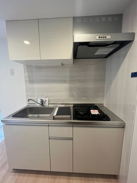 キッチン　同物件別号室