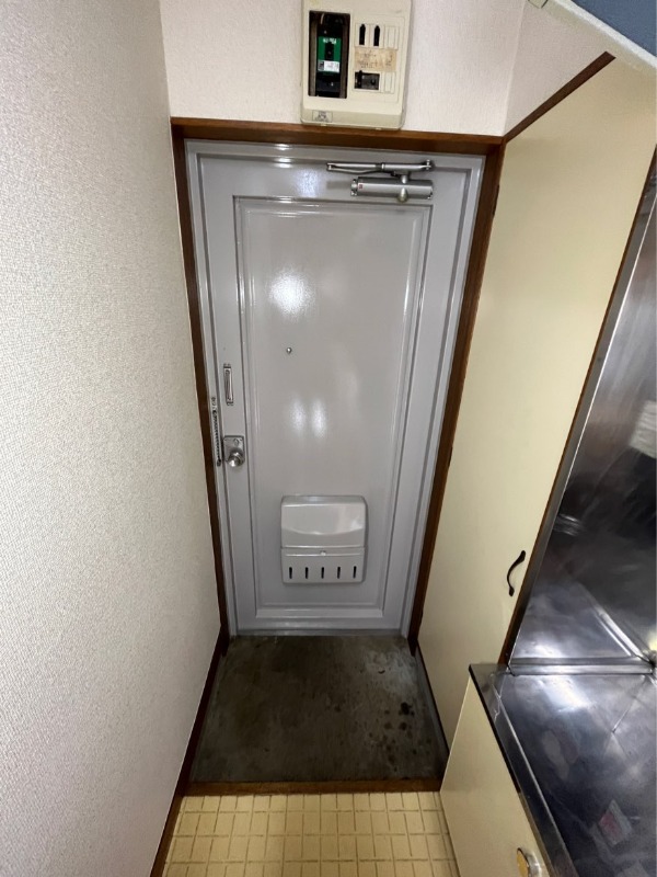 玄関　※他部屋写真使用