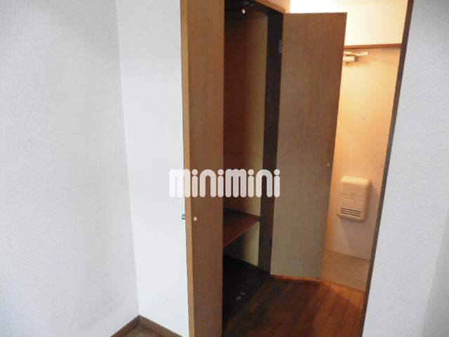 収納　広々とした収納スペースです