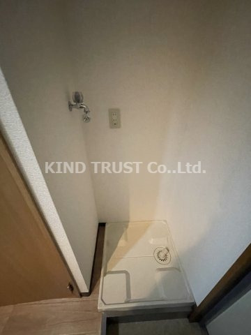 洗面設備　朝の支度にも助かる、独立の洗髪洗面化粧台