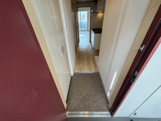 玄関　※別部屋の写真です