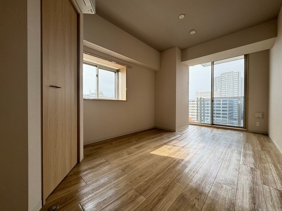 居室・リビング　※別部屋の写真です