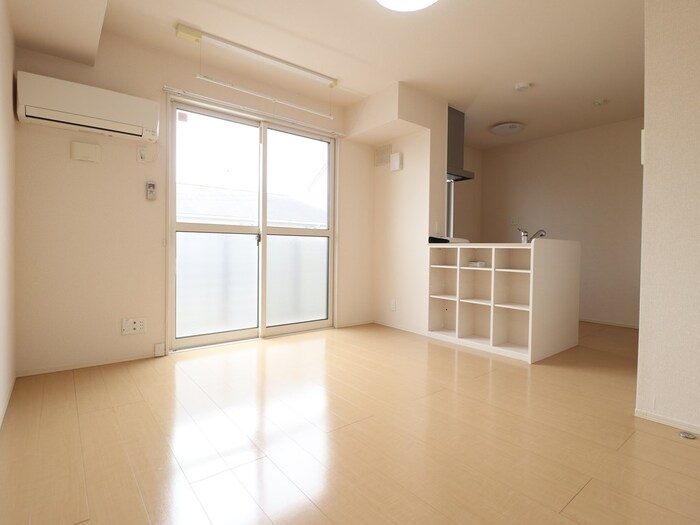 キッチン　対面キッチン（ガスコンロ付）