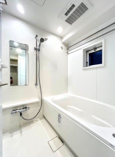 バス・シャワールーム　バス