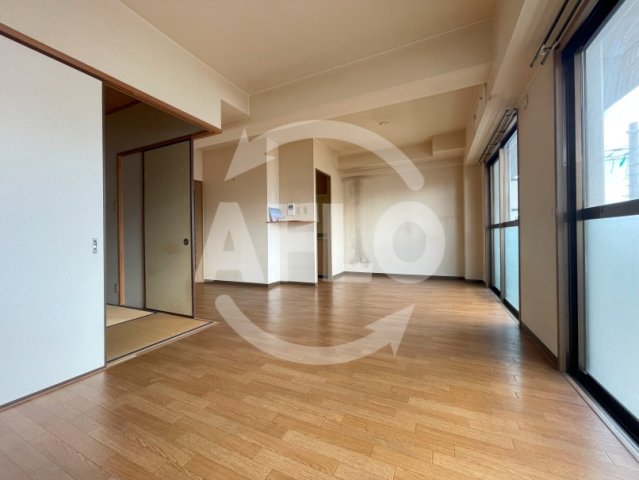 居室・リビング　アイシャレー長居公園　リビング