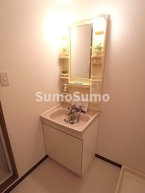 洗面設備　忙しい朝には欠かせない洗面所です