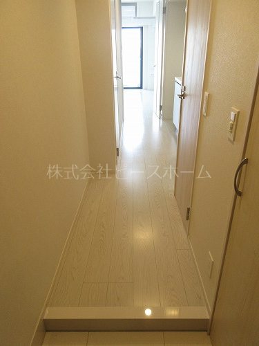 玄関　※別号室参考写真