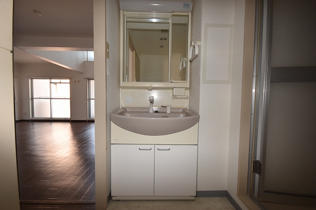 洗面設備　独立洗面台