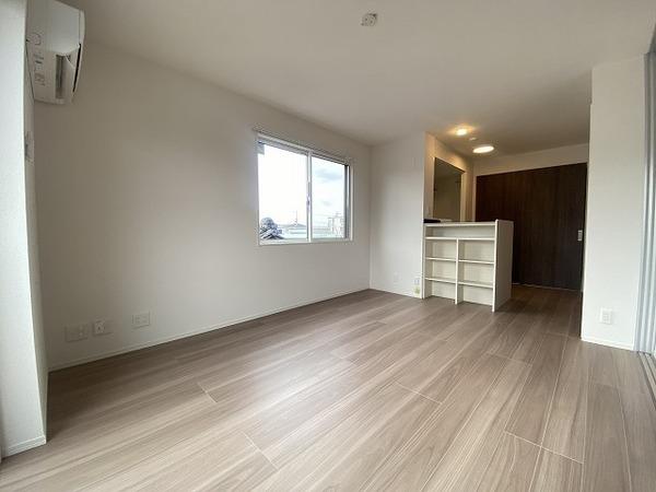 居室・リビング　室内きれいです！