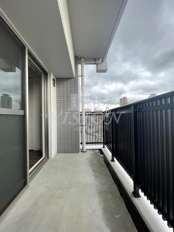 バルコニー　室内写真は別タイプのものです