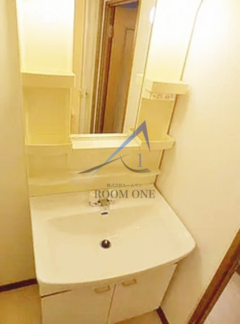 洗面設備　洗面台です。