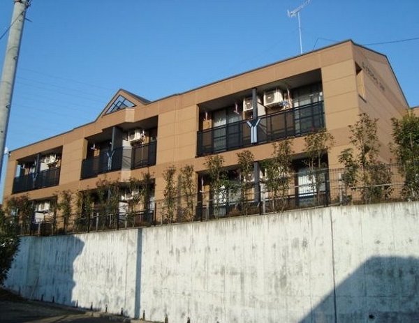 建物外観　多摩境駅徒歩10分で通勤通学便利です。