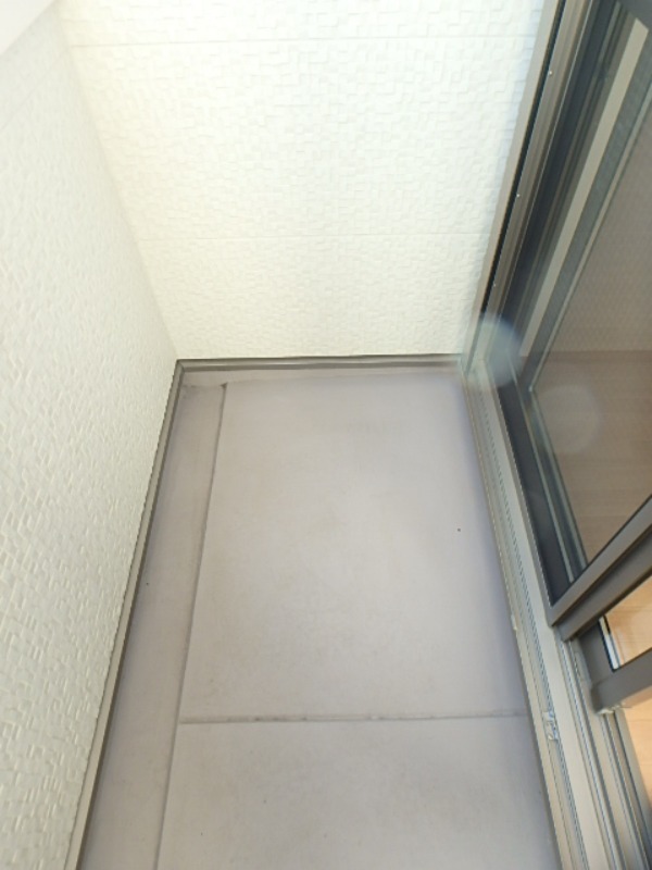 バルコニー　図面と現状に相違がある場合には現状を優先