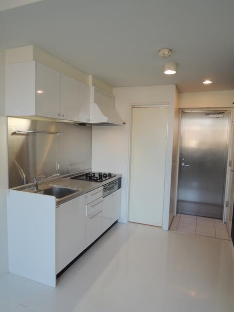 キッチン　※別部屋参考写真
