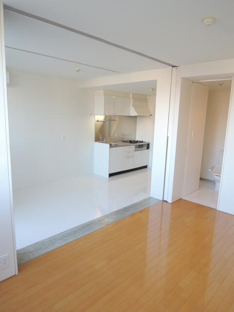 居室・リビング　※別部屋参考写真