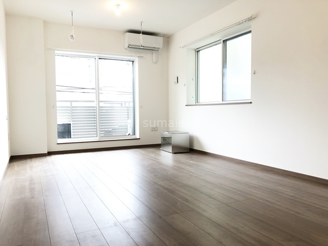 居室・リビング　奥行があって開放感があります☆