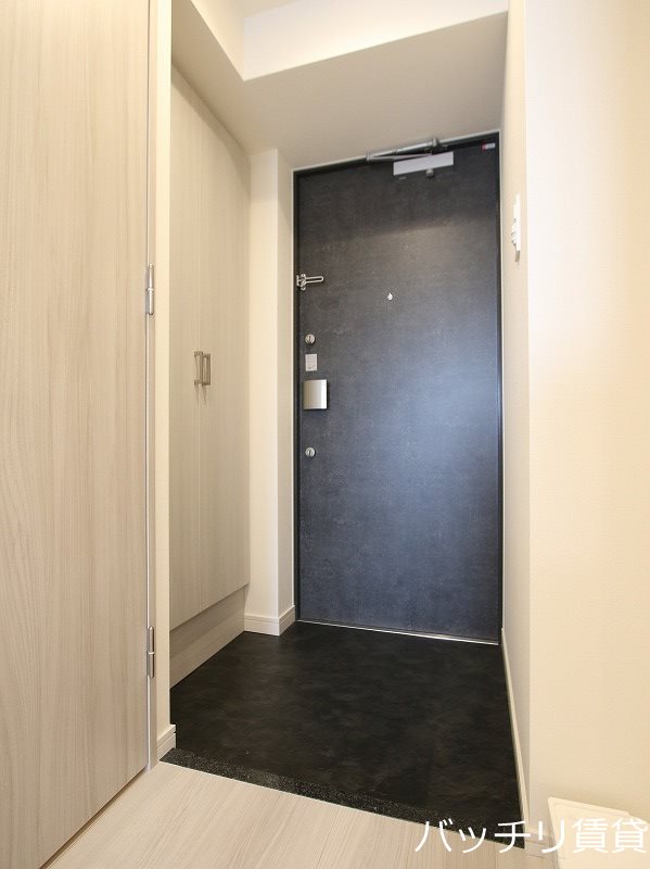 玄関　同室タイプ掲載のため、現況を優先します。