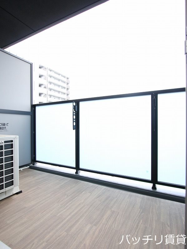 バルコニー　同室タイプ掲載のため、現況を優先します。