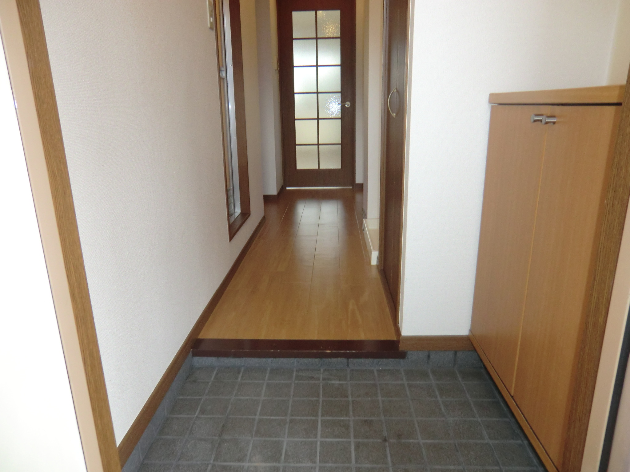 玄関　玄関内部