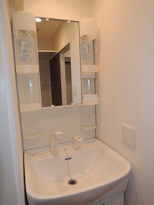 洗面設備　別部屋参考写真。