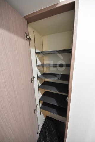 玄関　アスヴェル阿波座Blue Earth　シューズボックス