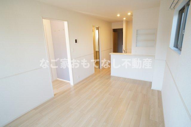 居室・リビング　同タイプ写真