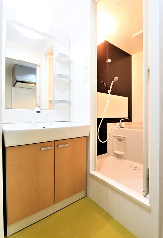 洗面設備　独立洗面台は嬉しいですね