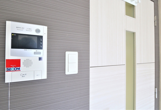 セキュリティ　来客者の顔が見えるので安心ですね