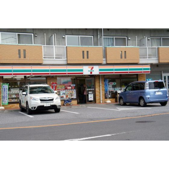 コンビニ　セブンイレブン宇都宮上戸祭店（コンビニ）まで735m