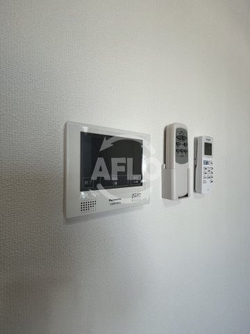 セキュリティ　Luxe東三国west　モニター付きインターホン