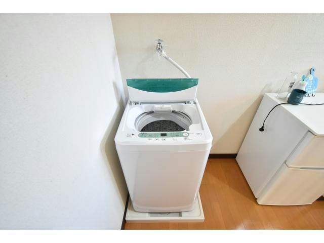 洗面設備　洗濯機置き場