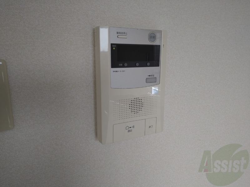 セキュリティ　ＴＶモニター付インターホンです。来客者の顔が見えるので安心！