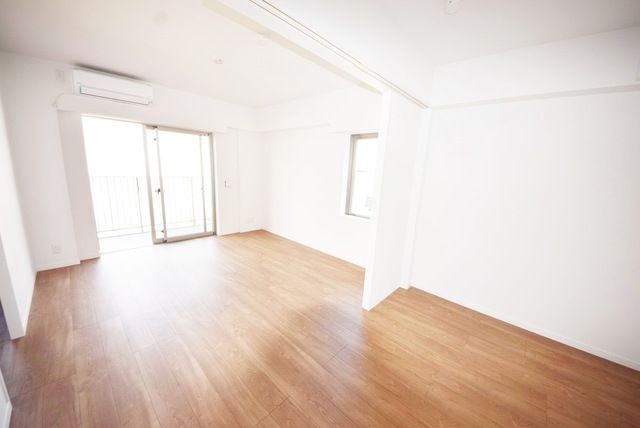 居室・リビング　★明るいリビング★