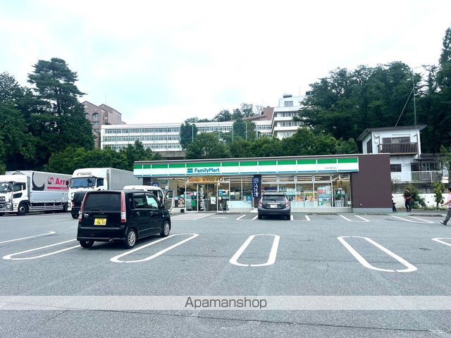 コンビニ　ファミリーマート純心学園前店（コンビニ）まで486m