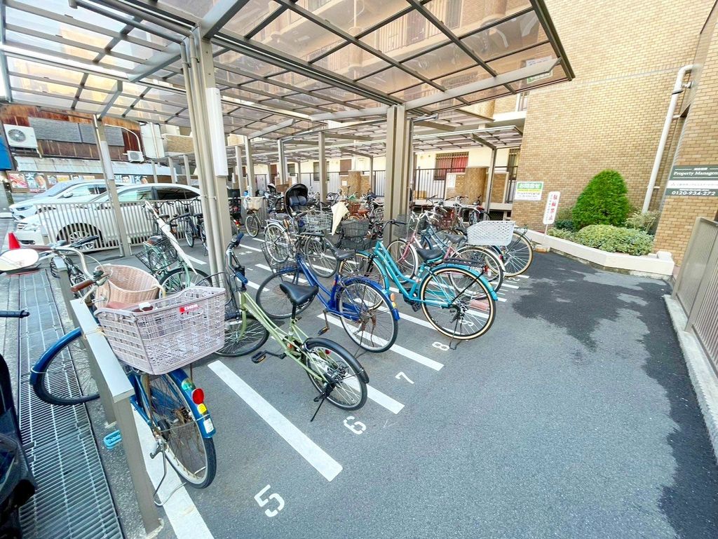 駐車場　駐車場