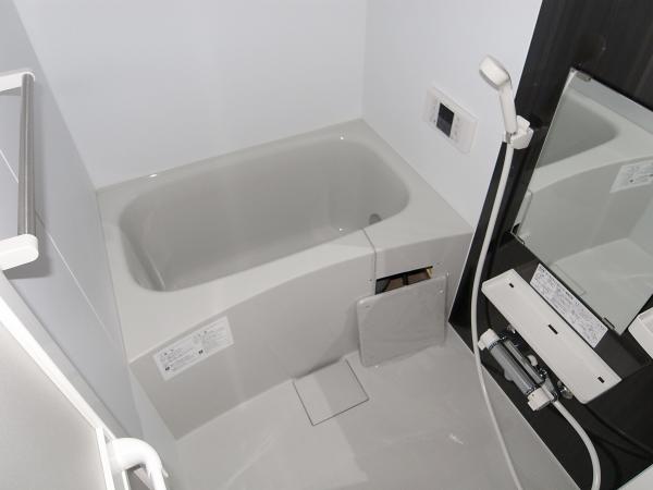バス・シャワールーム　浴室