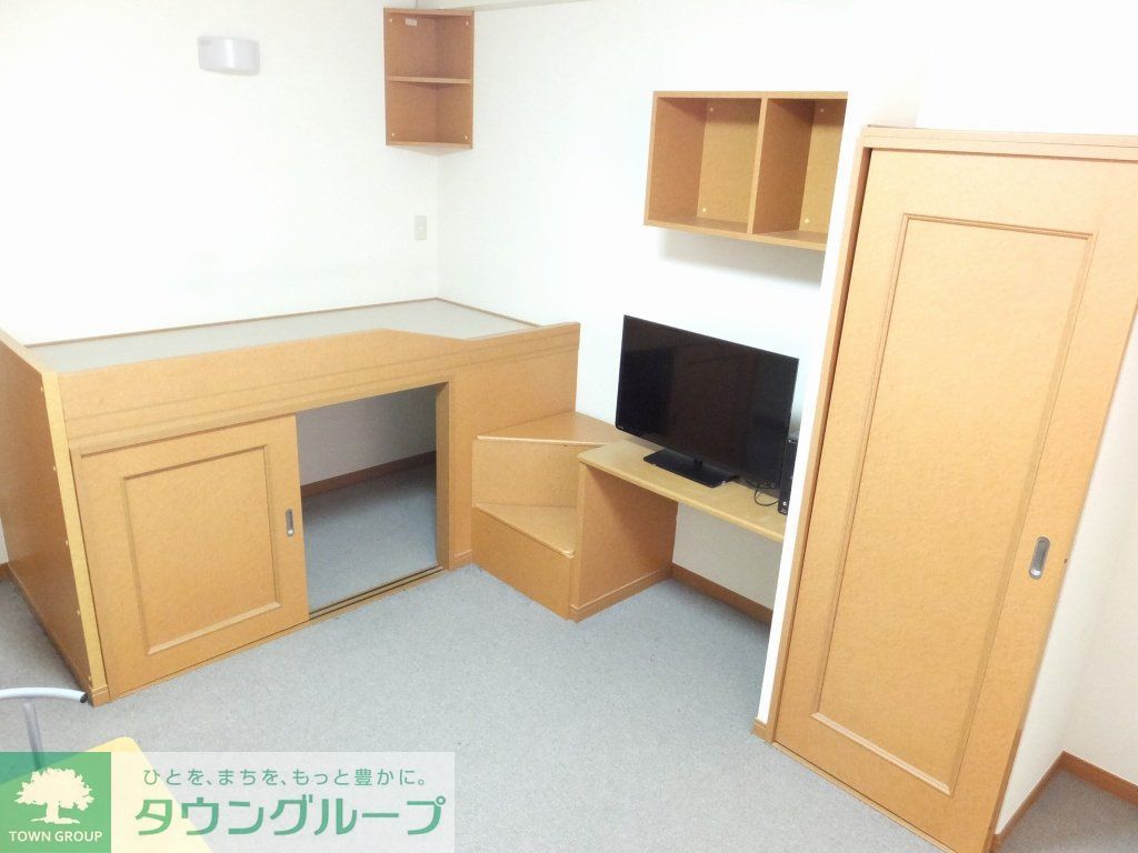 居室・リビング　２階床は防音性を考慮した絨毯仕様です。